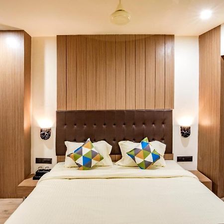 Hotel Nexus 라즈콧 외부 사진