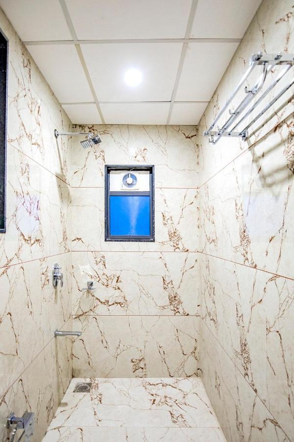 Hotel Nexus 라즈콧 외부 사진